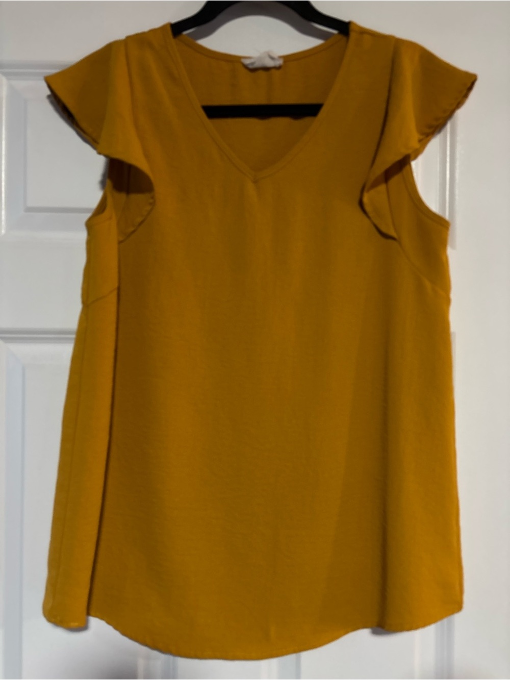Betseyโs Boutique Shop Mustard Yellow Ruffle Sleeve Blouse, size Medium